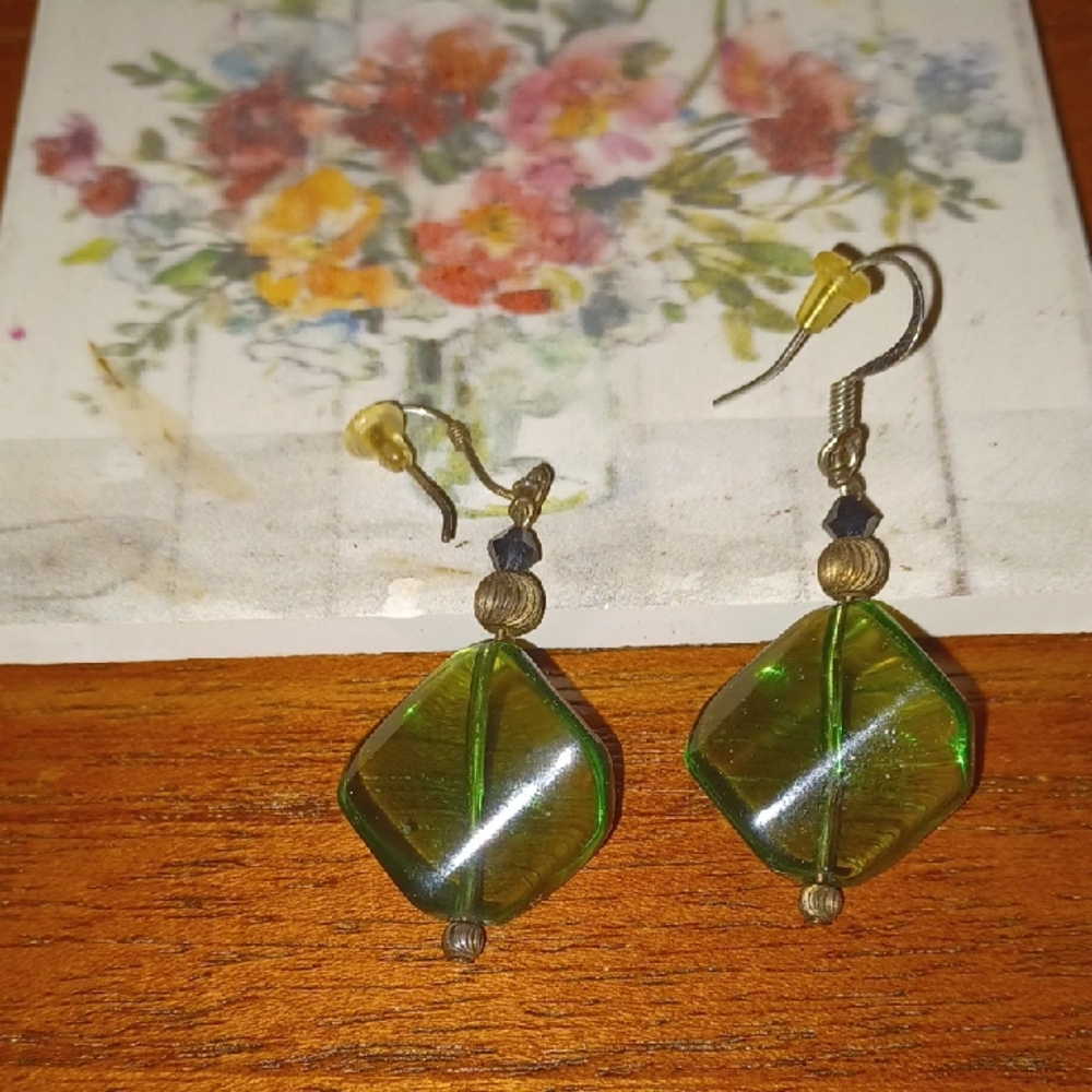 Elegant Green Dangle Earrings